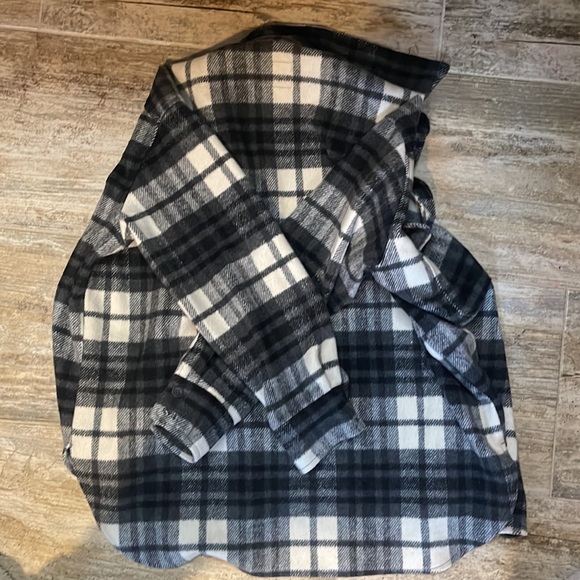 H&M flannel jacket - Picture 3 of 3